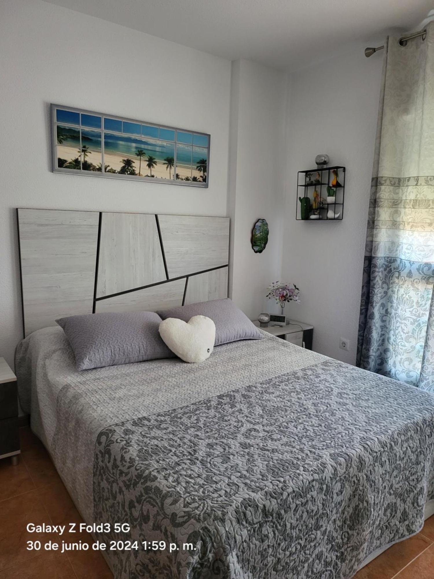 Apartamento La Urba โรเกตัสเดมาร์ ภายนอก รูปภาพ